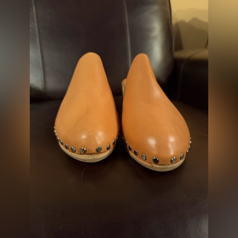 Matt Bernson Tan Wedge Mules - Picture 2 of 5